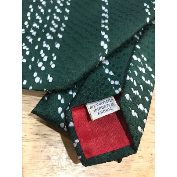 Wide Green and Silver Tie, Vintage Bonds Wide Tie, Patterned and Textured Tie - Picture 8 of 9